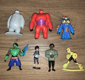 big hero 6 figure set