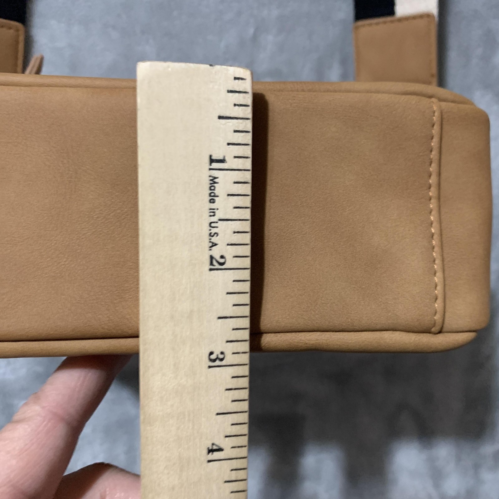 Universal Thread Crossbody Camera Bag Womens Tan … - image 15