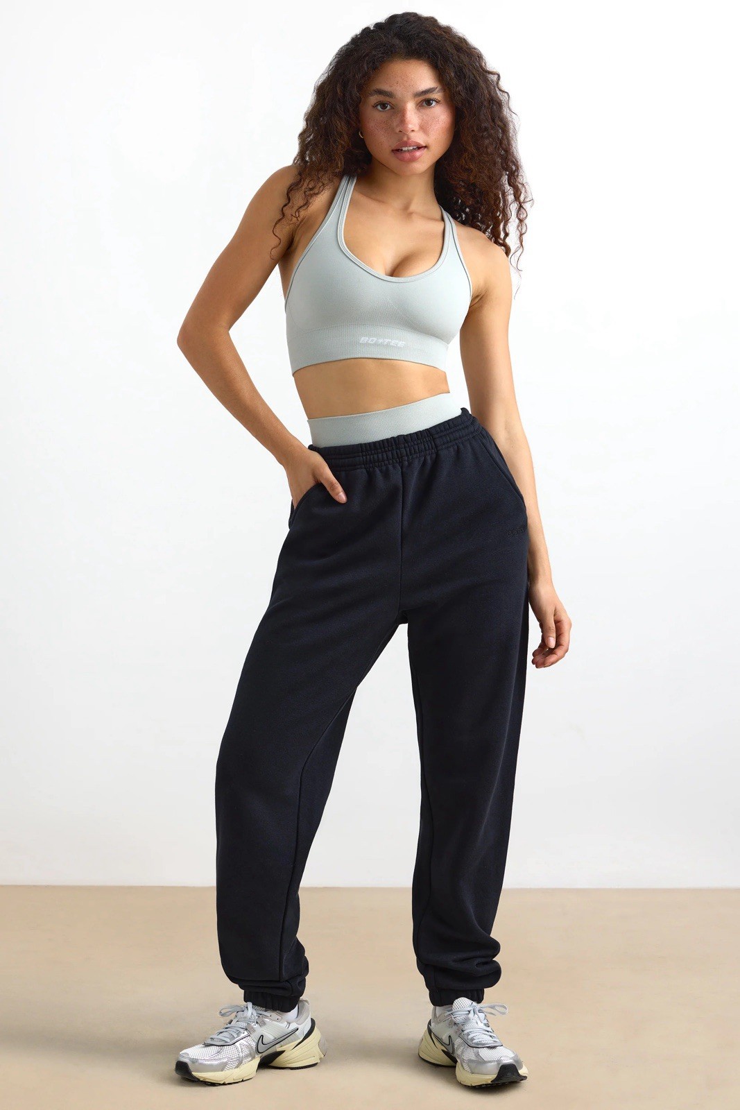 Bo+Tee Cotton Fleece Midrise Joggers Small In Black image 2