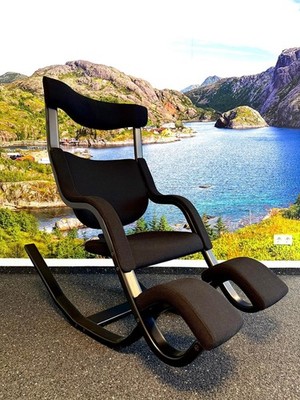 Varier Gravity Balans Relax Sessel in schwarz / schwarz Ausstellungsstück