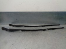 288860525R WISCHARM SCHEIBENREINIGUNG VORN RECHTS / 3878944 FÜR DACIA DUSTER HS