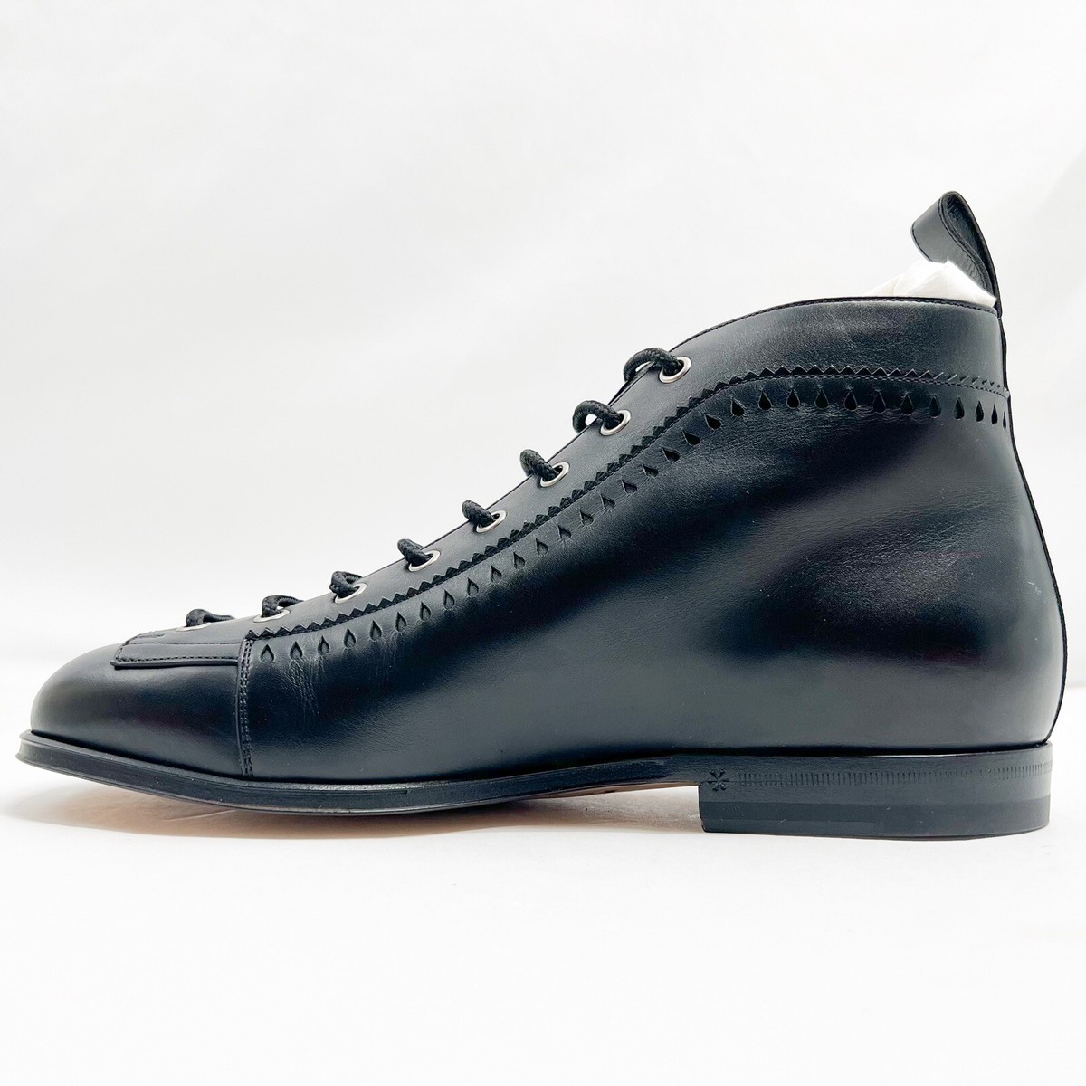 Gucci Brogue Jakarta Ankle Boot with Perforated Details  display picture 2