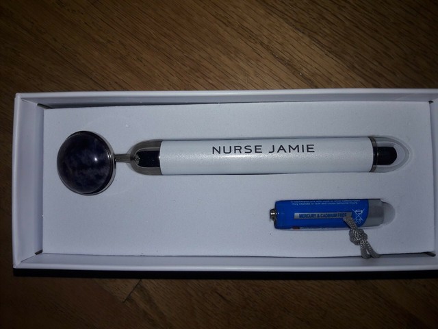 Nurse Jamie Nuvibe Amethyst Massaging Beauty Tool
