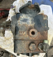 TORO REELMASTER 5510 HYDROSTATIC PISTON PUMP 119-6972 ; 03680