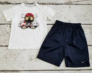 white nike shorts outfit