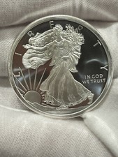 1 OZ .999 FINE SILVER ROUND WALKING LIBERTY Bullion GSM MADE IN USA IN CAP 75.98 per troy oz