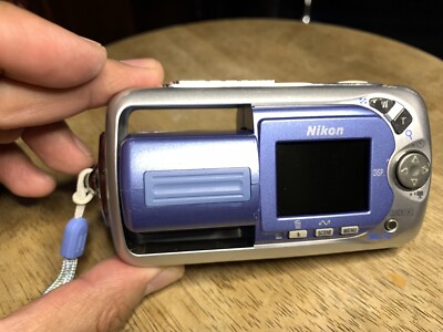 Nikon Coolpix 2500 2.0 MP Compact Camera Digicam Working TESTED
