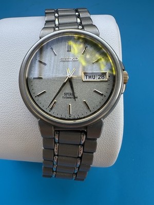 Seiko Spirit Titanium Quartz JDM Uhr (Ref. 7N93-7020) - 10 BAR
