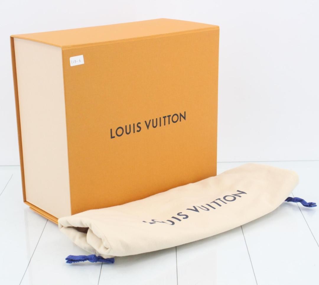 Louis Vuitton x Takashi Murakami Rolling Clutch Monogram M13710 image 6