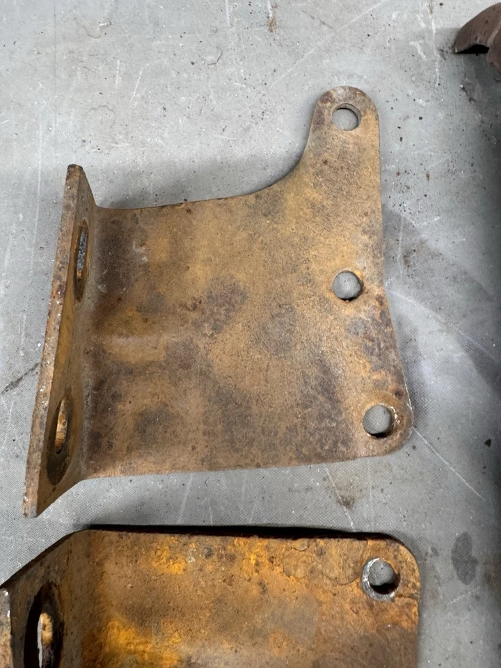 Оригинальные кронштейны для крепления переднего бампера 1958 Chevrolet Impala Belair Delray Biscayne - Изображение 4 из 4