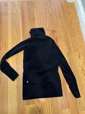 lululemon Women  s Black Full Zip Track Zip Pockets Size 4