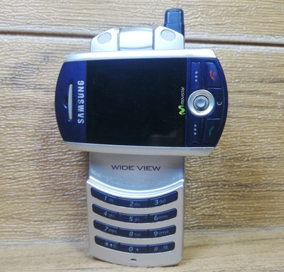 SAMSUNG SGH-Z130 WIDE VIEW Rare Designe Vintage Mobile Phone