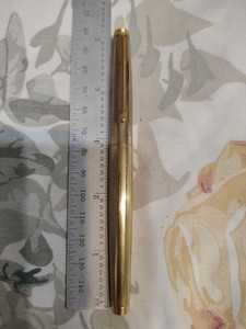 Parker 75 Gold Electroplated 22k fountain Pen 14k Gold Medium Point Nib USA