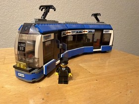 LEGO CITY: Public Transport Station (8404) 100% Complete, Preowned, All Manuals