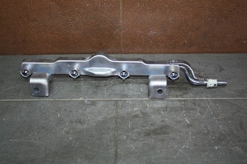 Mazda 2 DE 1.3 Einspritzleiste Verteilerrohr Kraftstoff Verteiler