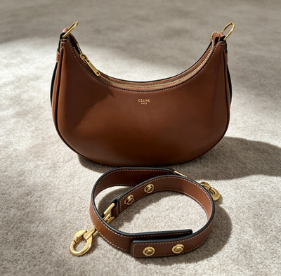 Celine Ava Medium Hobo Shoulder Bag Tan Leather GHW Adjustable Zip Bag Auth