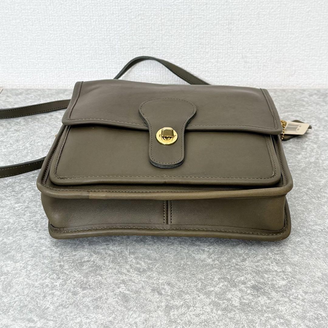 バッグ Vintage Coach Station Bag Olive Rare Vintage Coach Station Bag in Olive Khaki Full Grain