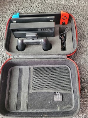 nintendo switch konsole gebraucht mit spielen,zwei Joy-Cons und Extras