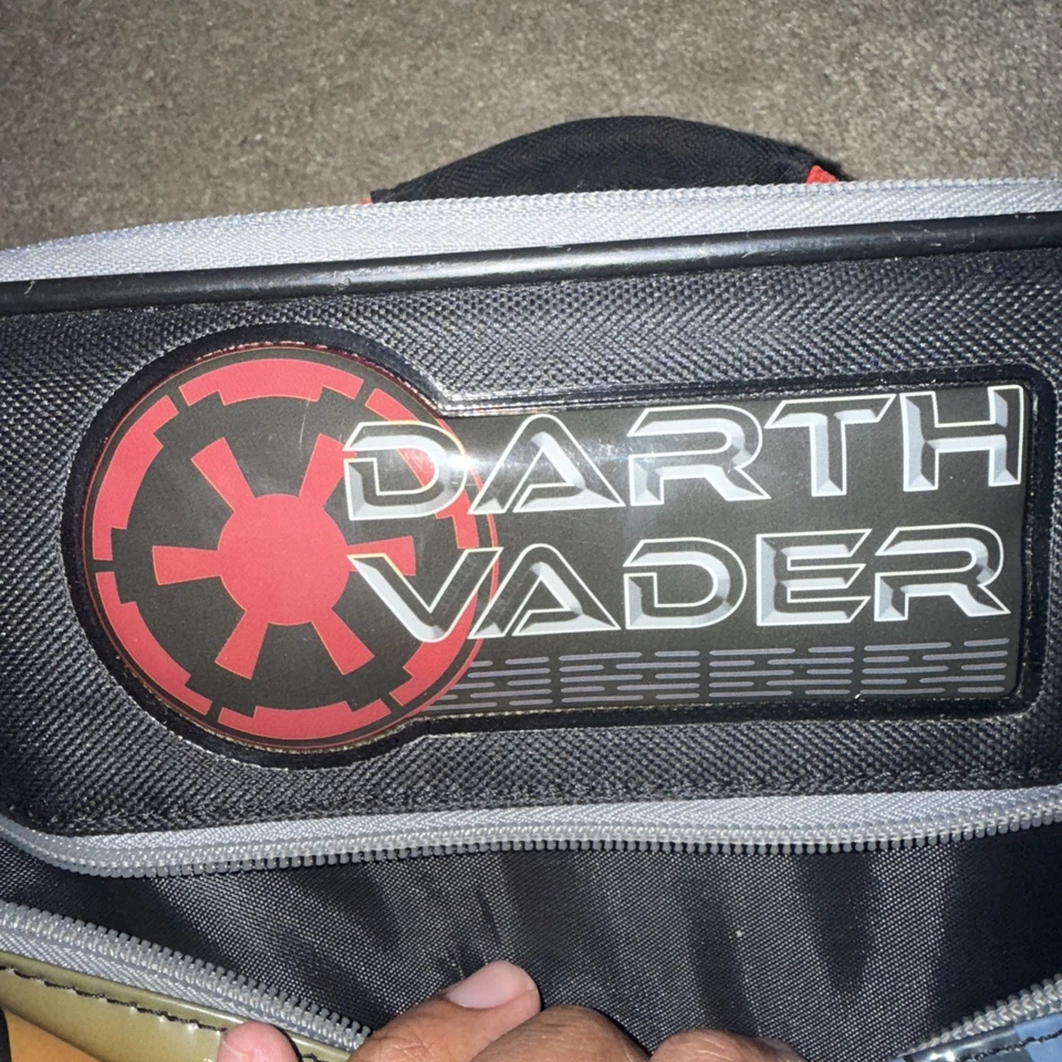 American Tourister * 星球大战版 * 18 英寸行李箱随身包 — 第 2/4 张图片