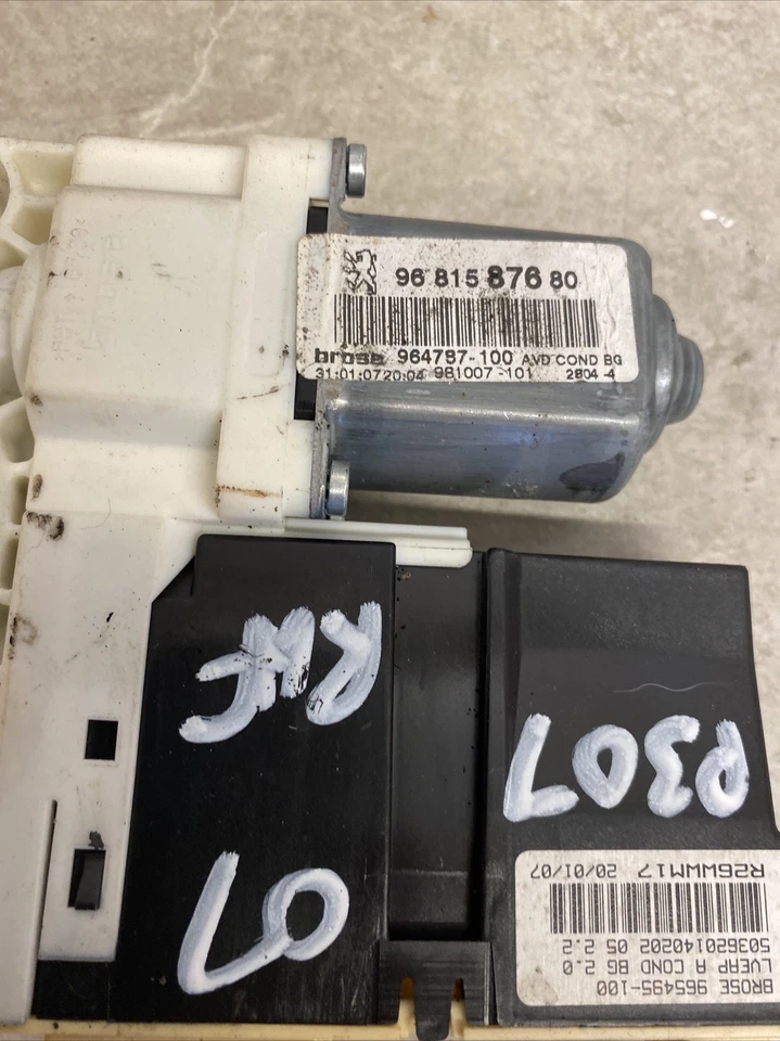 Peugeot 307 2007 5 puertas fuera de juego conductores laterales motor ventana delantera 9681587680 Foto 3 de 4