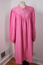 Vtg Vanity Fair Pink Velour Plush Embroidered Zip House Dress Robe Pockets