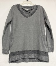 New Maurices Gray Marbled Sweater Sweatshirt Lace V-Neck Comfort Pockets Sz M