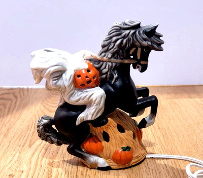 1992 Halloween Prettique Lamp Jedediah s Spirit Headless Horseman Lighted Figure