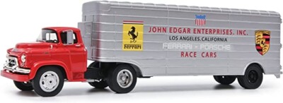 Schuco 450913400, 1950 GMC Renntransporter John Edgar Enterprise Ferrari Porsche