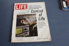 LIFE MAGAZINE - SEPTEMBER 10, 1965 (GEMINI 5, CASEY STENGEL, JOHNNY SAIN)