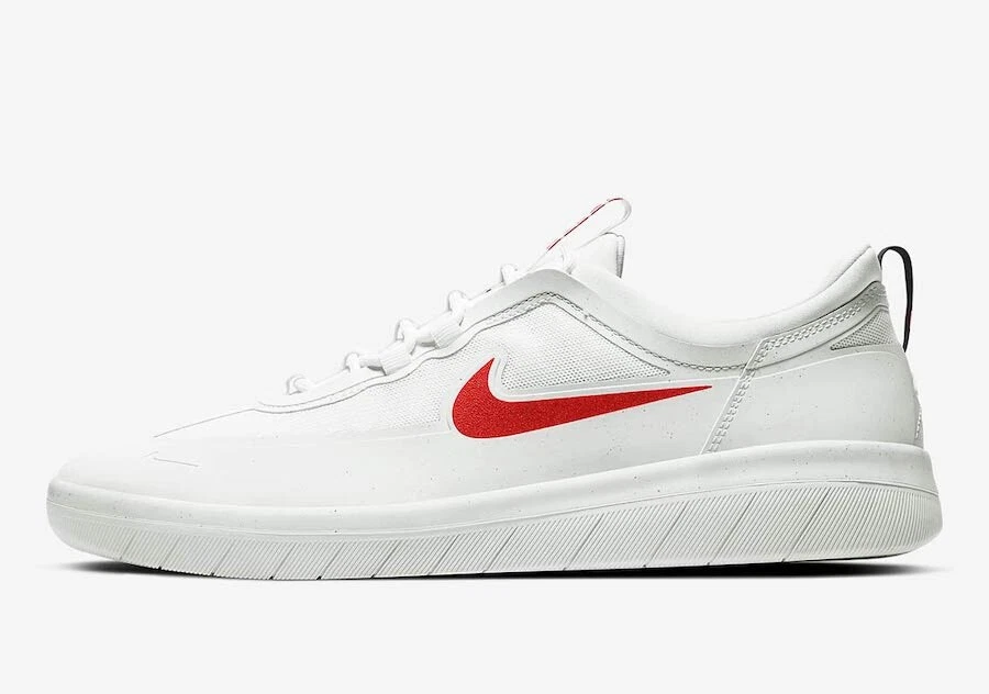 Nike white skateboard hot sale shoes