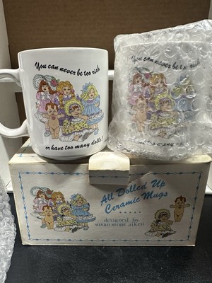1992 All Dolled Up Ceramic Mugs ~ ''You Can Never Be Too Rich'' ~ box set of 2~NIB