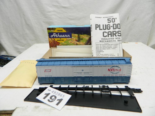 Athearn HO Bausatz 50 Fuß Stecktürwagen Nestle TNCX42628 Box 5284 | Zustand: Used