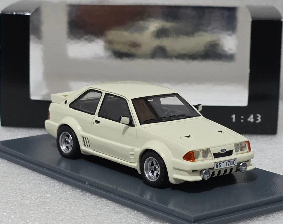 WOW Ford England Escort RS 1700T 1980 White 1:43 Neo NEO45835 EXTREMELY RARE!! - Image 3 of 4