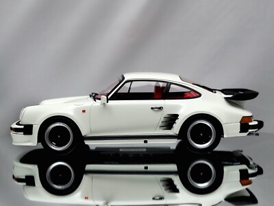 GT Spirit Porsche 911 (930) Turbo S 1978 Grand Prix White Resin