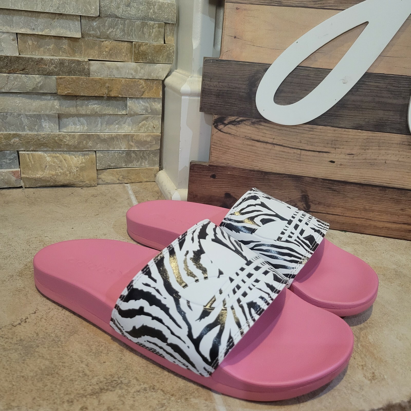 adidas F34734 Adilette Comfort Soft Sandals Slides - Pink for sale online |  eBay