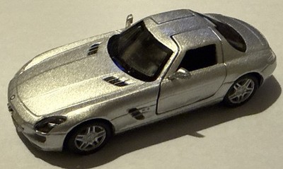 Kinsmart Mercedes Benz SLS AMG 1/36 Scale Pull-Back Die-Cast Model Car