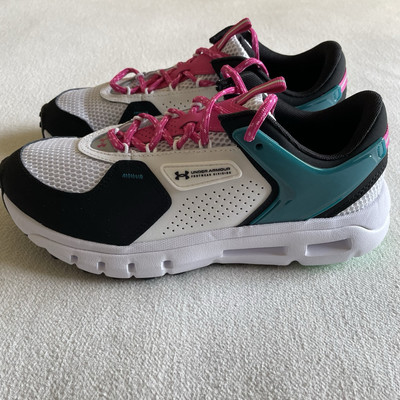 Under Armour Summit Trek Sneaker Men Size 8.5 White Teal Pink