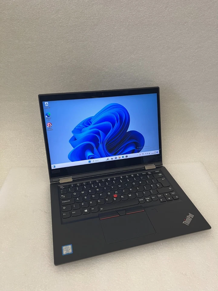 Lenovo ThinkPad X390 Yoga laptop Touch Screen i7 8th Gen 16GB 256GB SSD 13.3" - Image 3 of 4
