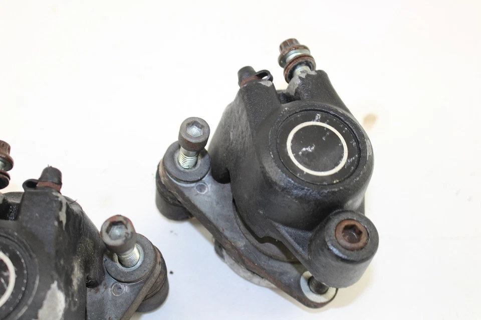 Juego de pinzas de freno delanteras deportivas Harley FXDX Dyna Super Glide 1999 99 Foto 3 de 4