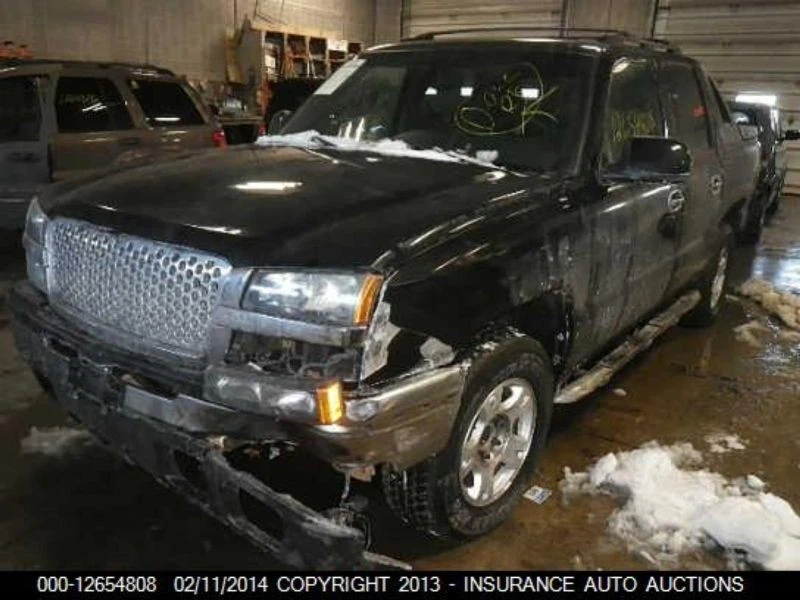 Radiator With Rear Auxiliary AC Fits 00-04 SUBURBAN 1500 1421809 - Image 3 of 4