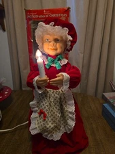 1990 Telco 24" Motion-ette Mrs. Claus In Apron Indoor Display & Candle - works