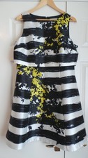 COAST LADIES DRESS  SIZE - 16
