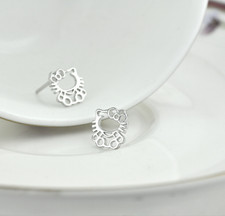 Tiny Hello Kitty Cat Silver Plated Kitten Stud Earrings