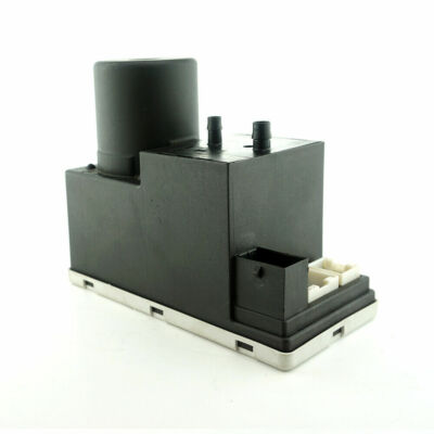 Audi A3/8L/A8/D2/A4/B5 Zentralverriegelungspumpe 8L0862257G