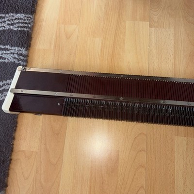 KNITTAX M2 Strickmaschine   mit Anleitung + Zubehör  (2)