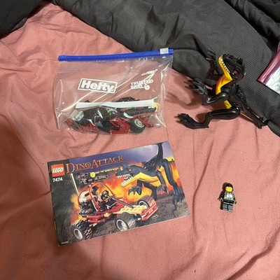 Complete Lego Dino Attack Urban Avenger vs. Raptor Set 7474