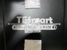 TESmart double moniteur KVM DP HDMI 4K 60HZ 4:4:4: HDK0402A1U Occasion