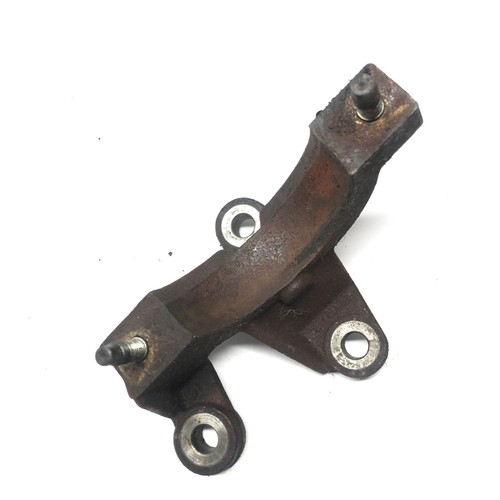 Drive shaft support bearing and bracket
