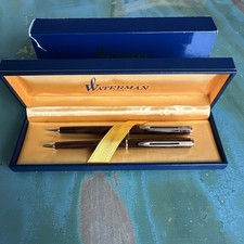 Waterman Hemisphere Set Red Marble & Gold Bal...