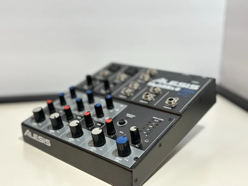 Alesis MULTIMIX 6 USB FX 6-Channel Mixer with Effects & USB Audio Interface - Image 4 of 4